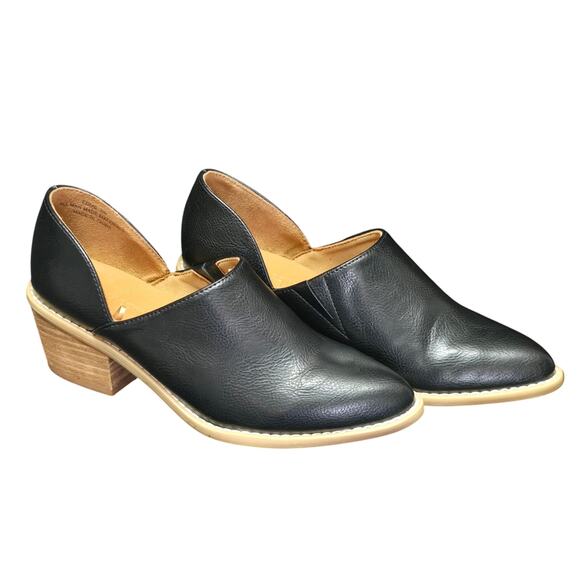 Cynthia Rowley Eddie Black Low Cut Ankle Bootie Faux Leather Chunky Heel Shoe - Picture 8 of 8